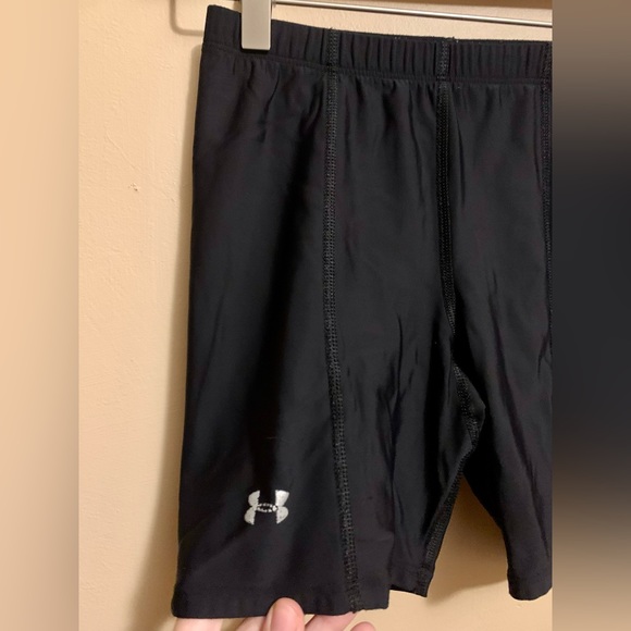 Under Armour Pants - Compression Shorts - Under Armour - Small